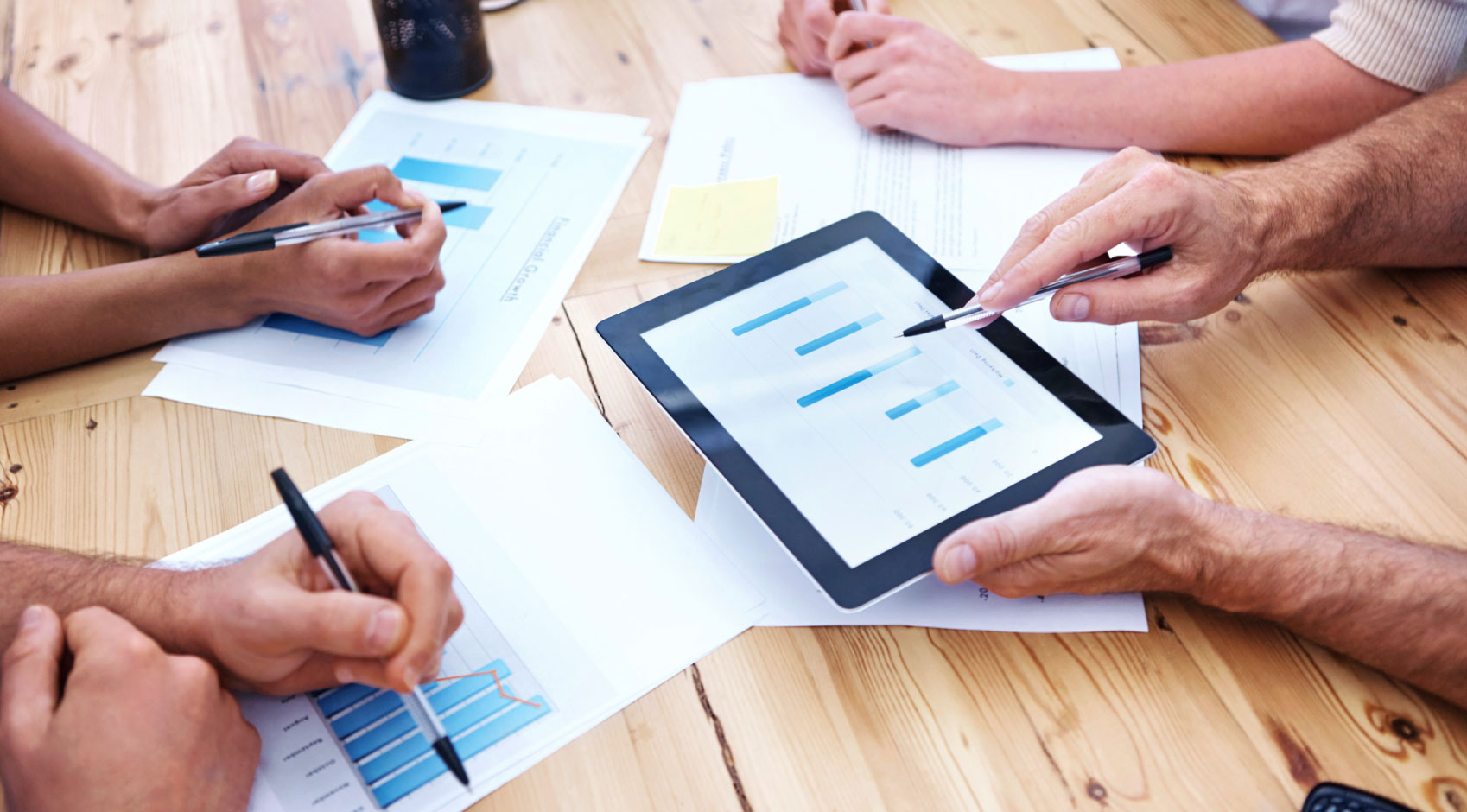 Customized Reporting for Content Optimization with Nudge